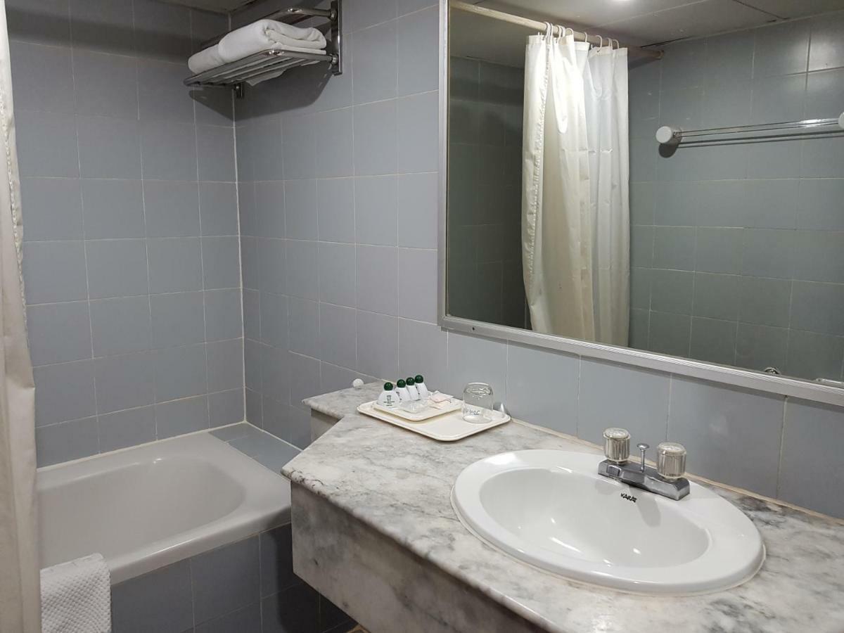 The Park Hotel Sukhumvit 7 Бангкок Екстер'єр фото
